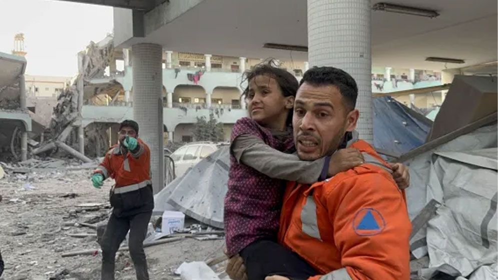 ইসরাইলের হামলায় নারী ও শিশুসহ নিহত আরও ১১২ ফিলিস্তিনি